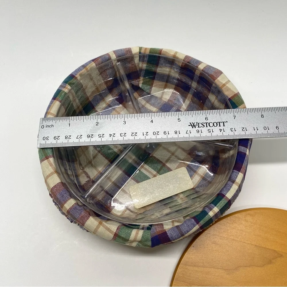 Longaberger Basket W/ Lid Plastic Liner & Plaid Cloth Liner 7.5 inches Across